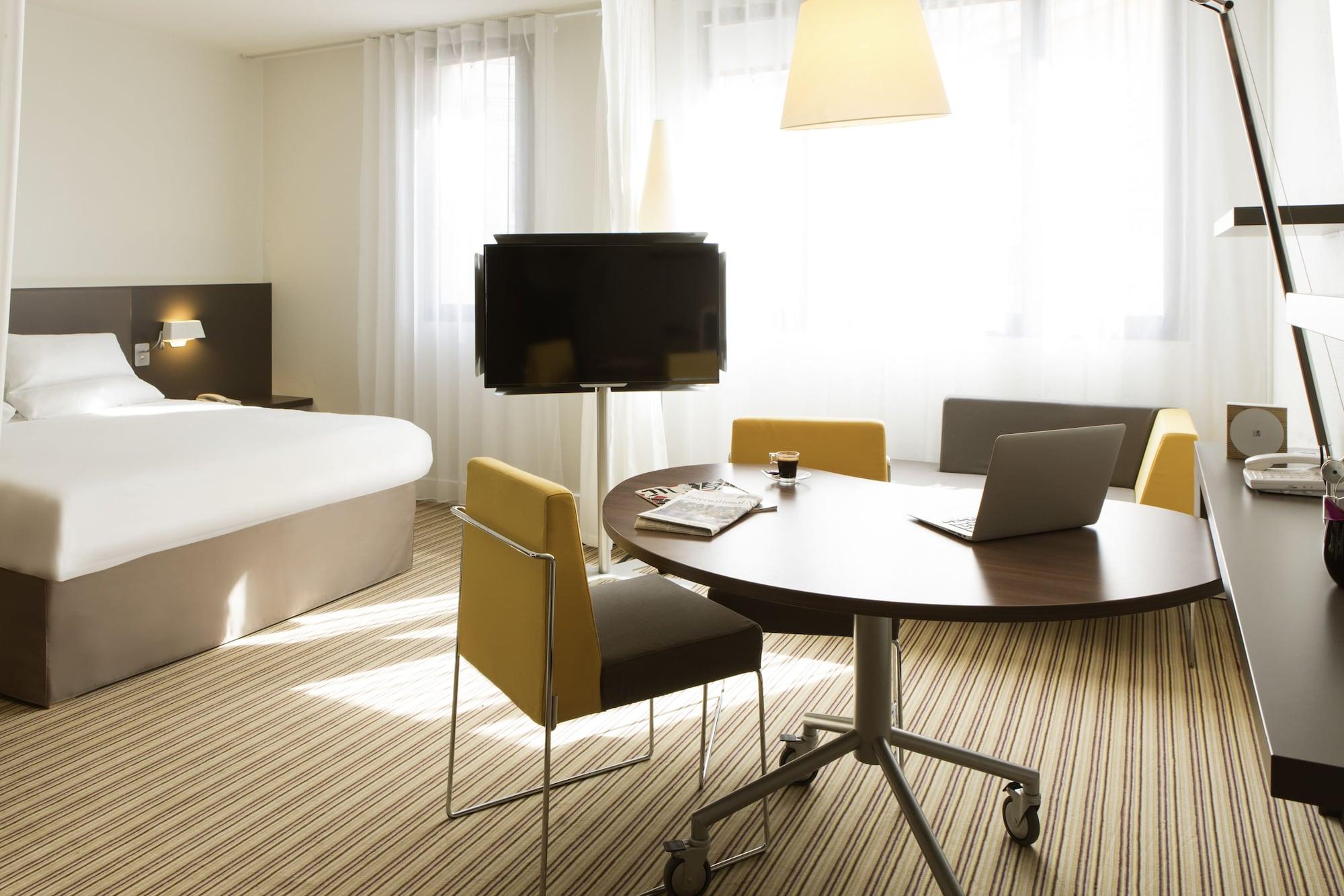 B&B Hotel Velizy Est Exterior foto